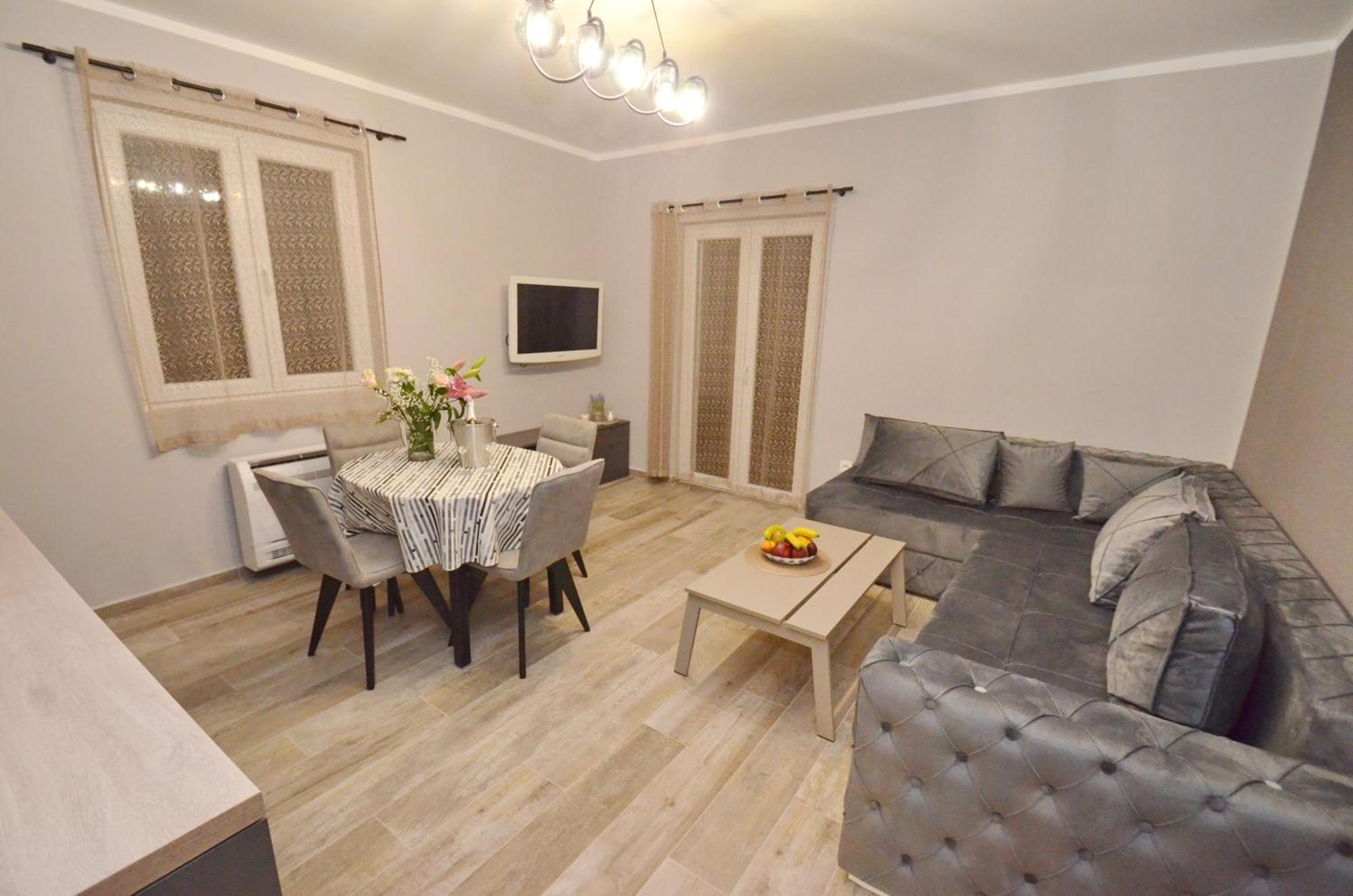 Apartments Orizzonte With Beautiful View Of The Bay Kotor Bagian luar foto