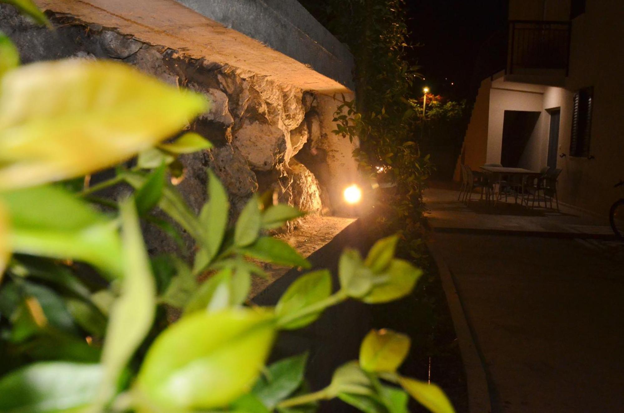Apartments Orizzonte With Beautiful View Of The Bay Kotor Bagian luar foto