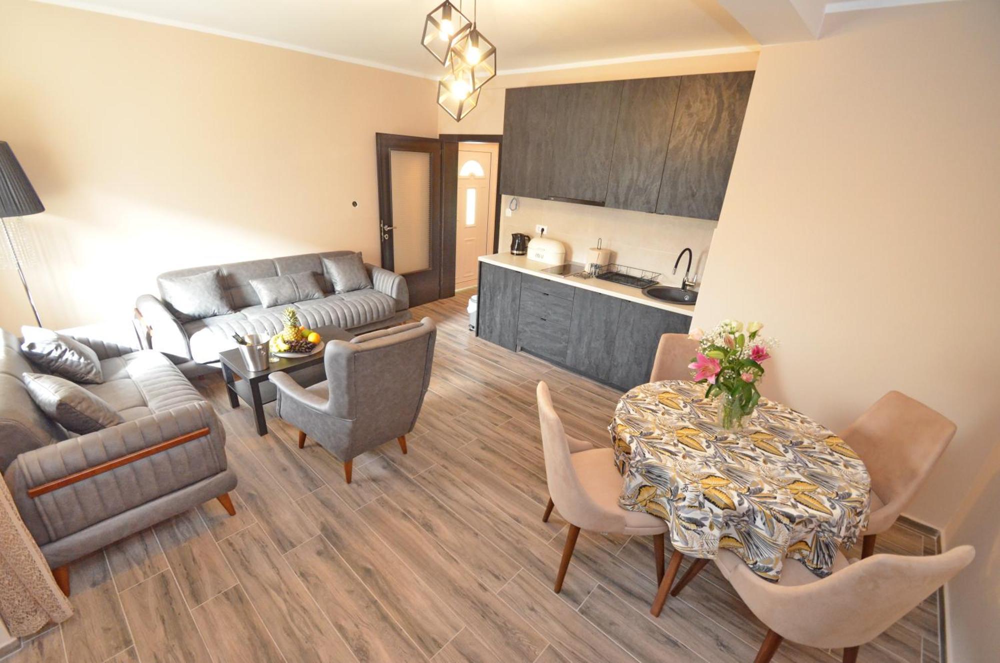Apartments Orizzonte With Beautiful View Of The Bay Kotor Bagian luar foto