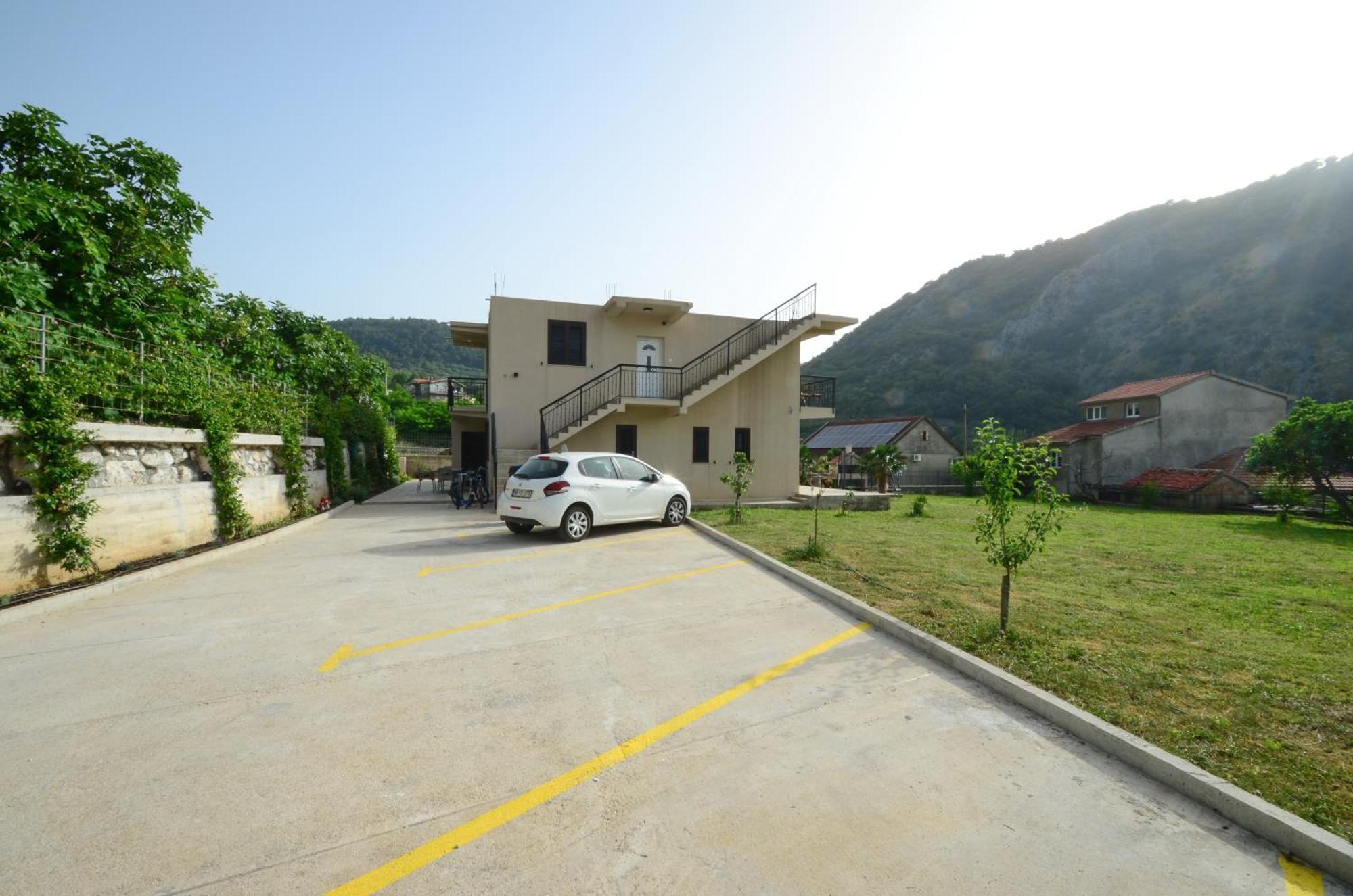 Apartments Orizzonte With Beautiful View Of The Bay Kotor Bagian luar foto