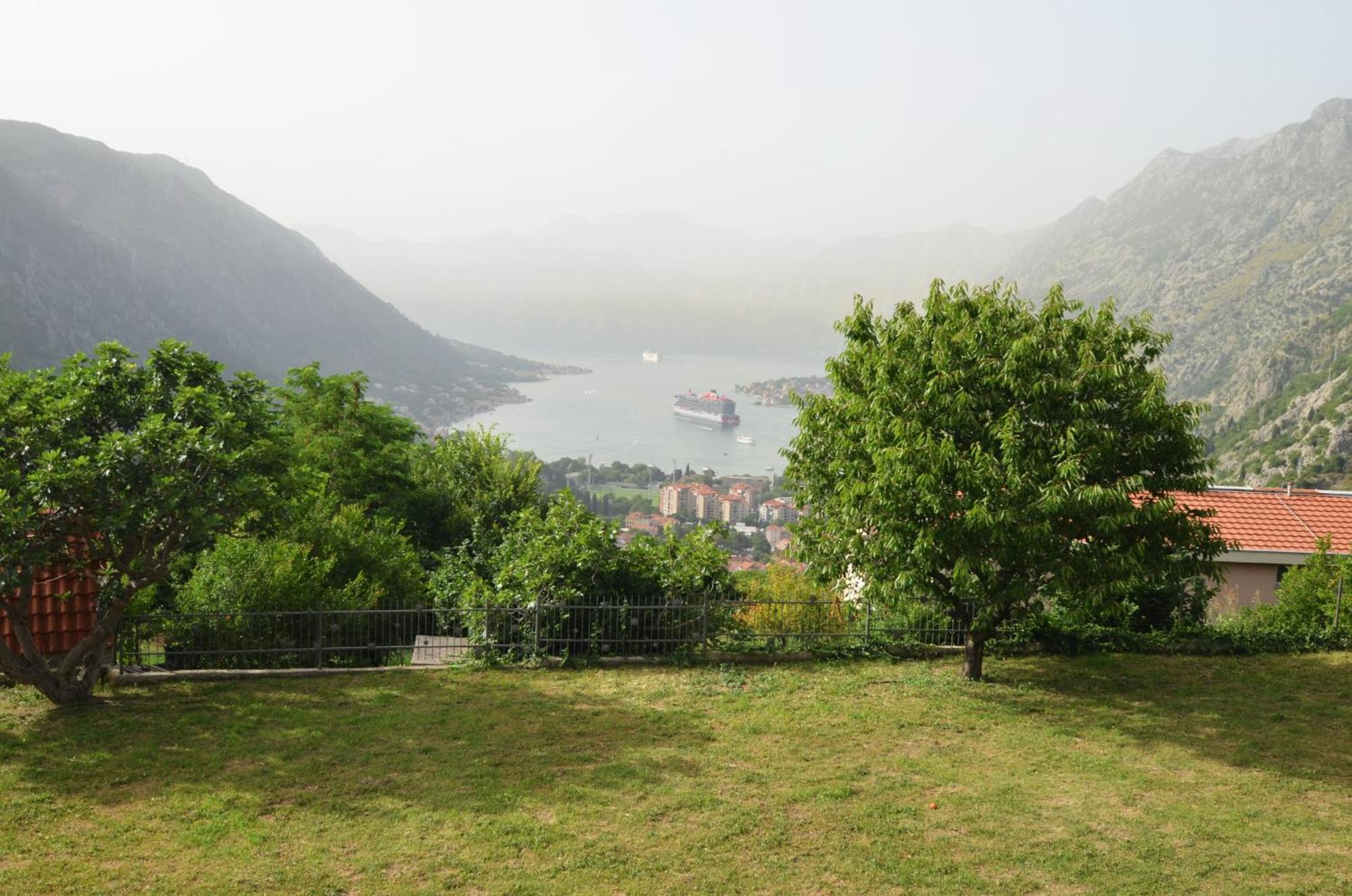 Apartments Orizzonte With Beautiful View Of The Bay Kotor Bagian luar foto